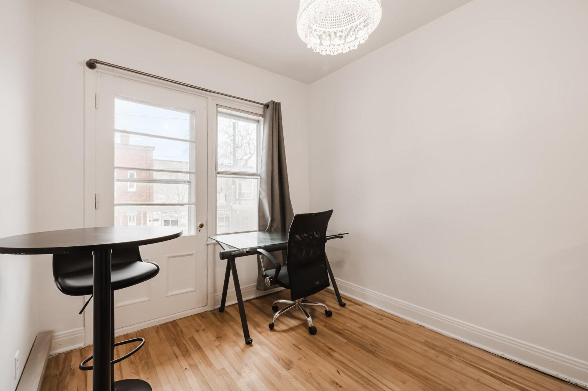 One Bedroom With Balcony - 2159-03 Appartement Montréal